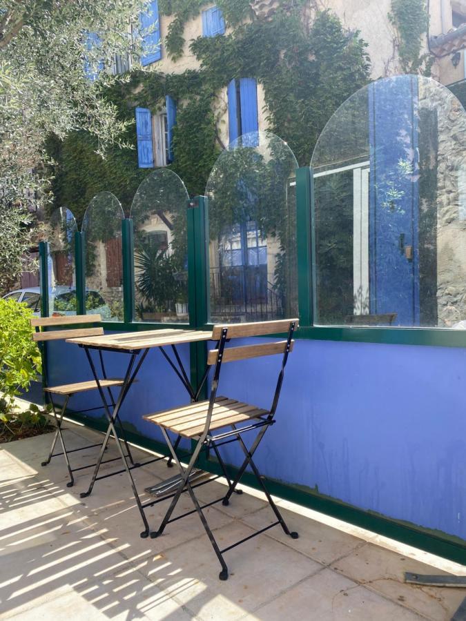ホテル La Fontaine De Vinsobres エクステリア 写真