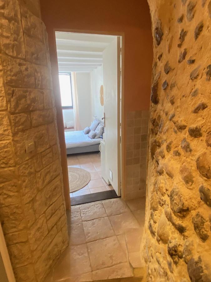 ホテル La Fontaine De Vinsobres エクステリア 写真